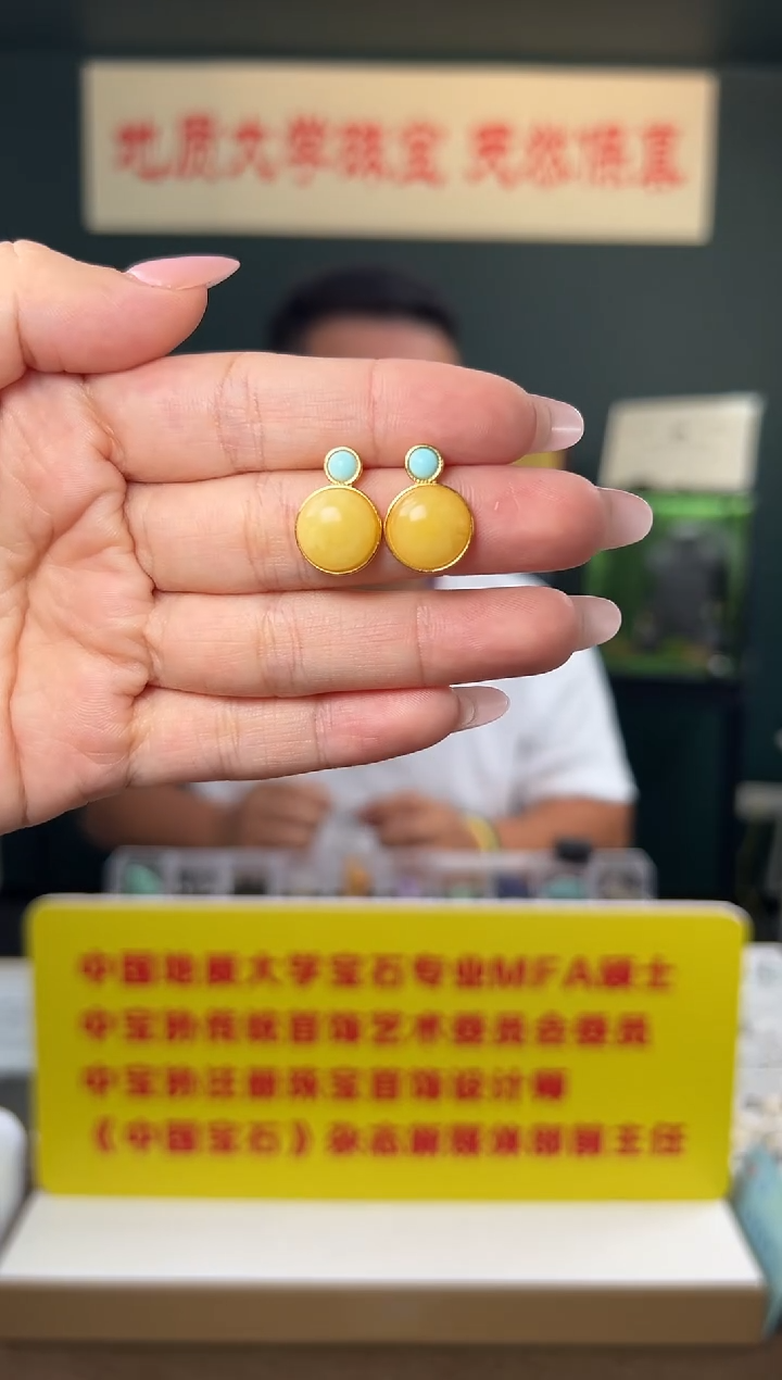 蜜蜡银S925镶嵌耳饰天然蜜蜡圆形蛋面耳钉S925银
