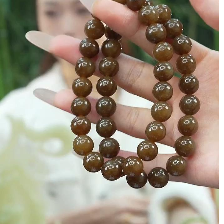 预售---新疆和田玉糖玉手串10mm多样发发一件