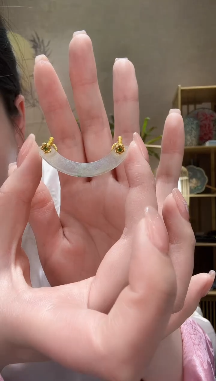 【闪购商品】翡翠颈饰未镶嵌吊坠