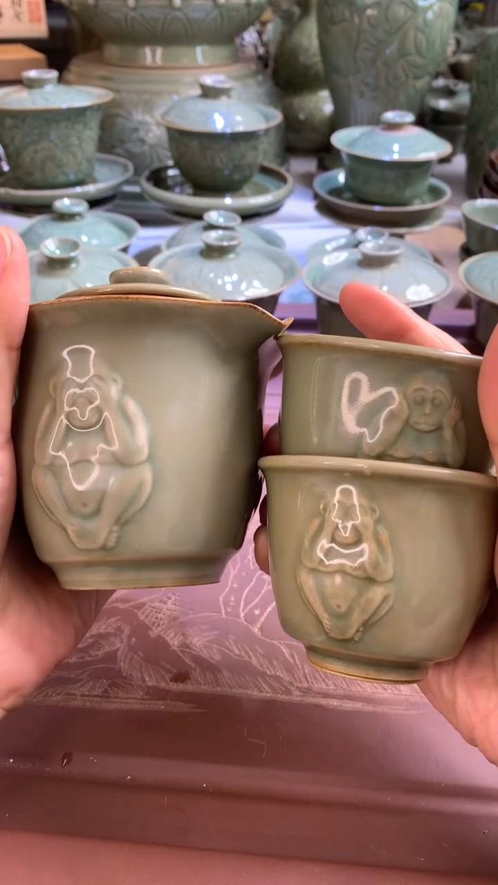 现代耀州窑微瑕三省手抓壶200CC带两杯一组