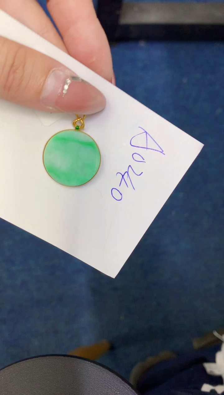 【闪购商品】翡翠颈饰18K金镶嵌0000000000
