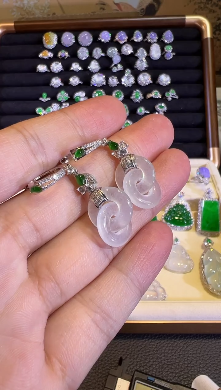 【闪购商品】翡翠耳饰18K金镶嵌冰种环环相扣耳坠