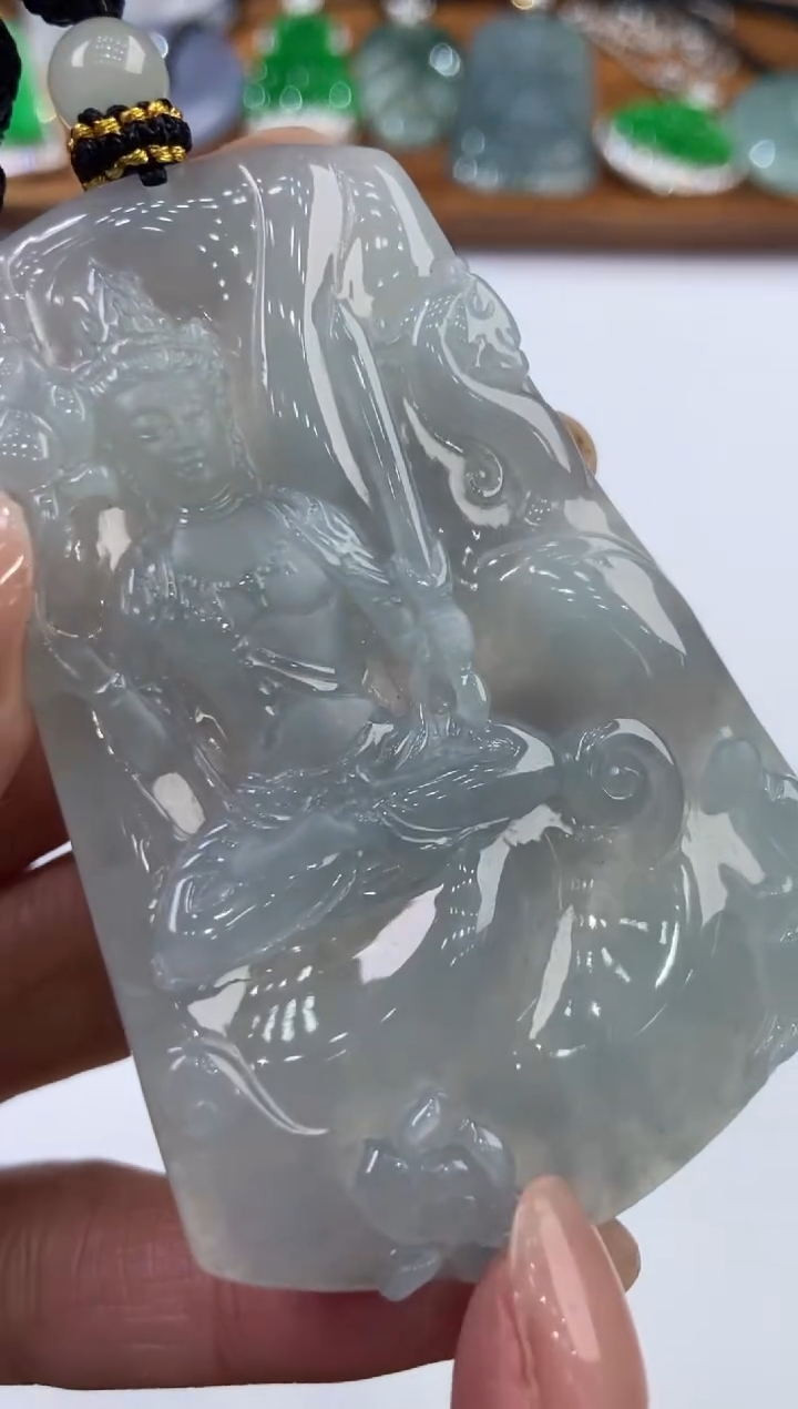 【闪购商品】翡翠未镶嵌颈饰2206984    