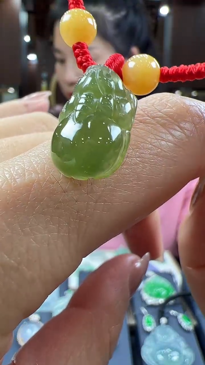 【闪购商品】翡翠挂件未镶嵌貔貅手绳