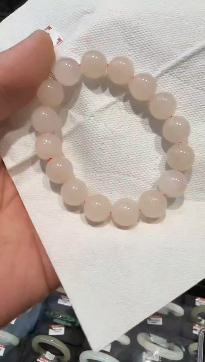 未镶嵌手链和田玉多样性发一