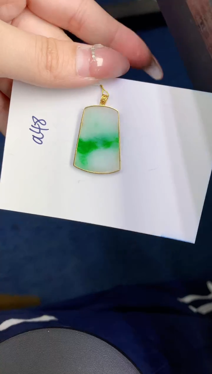 【闪购商品】翡翠颈饰18K金镶嵌0000000000