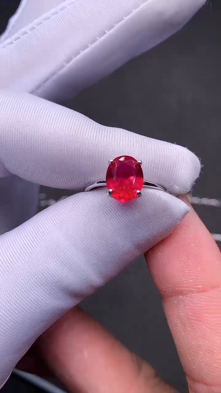 【闪购商品】红宝石戒指银S925镶嵌........