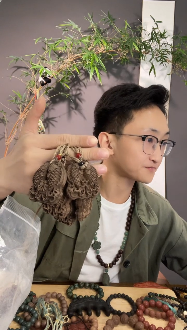 泥塑藏香双鱼香牌