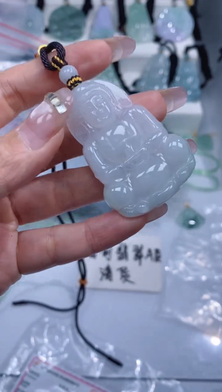 颈饰未镶嵌翡翠吊坠