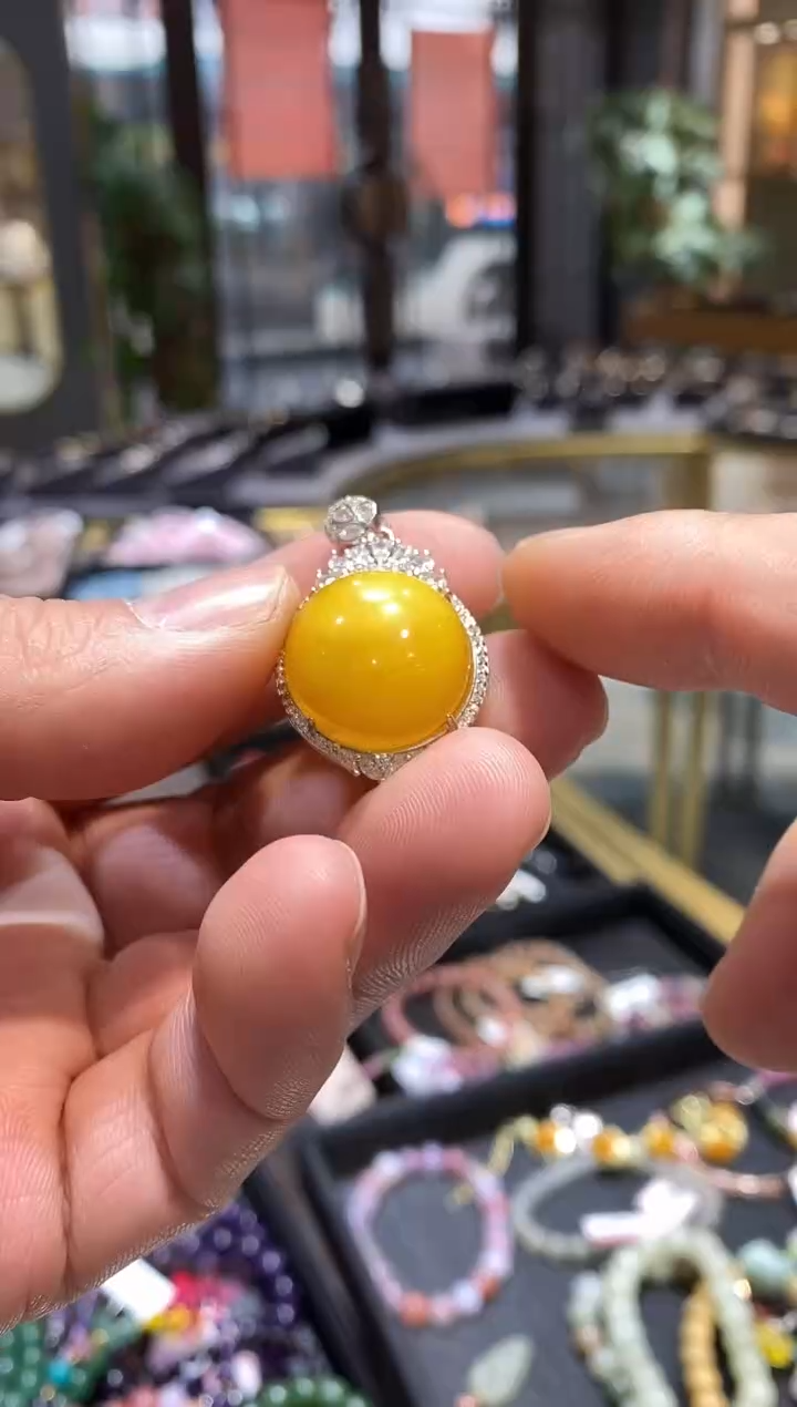 【闪购商品】蜜蜡颈饰银S925镶嵌亏米福利