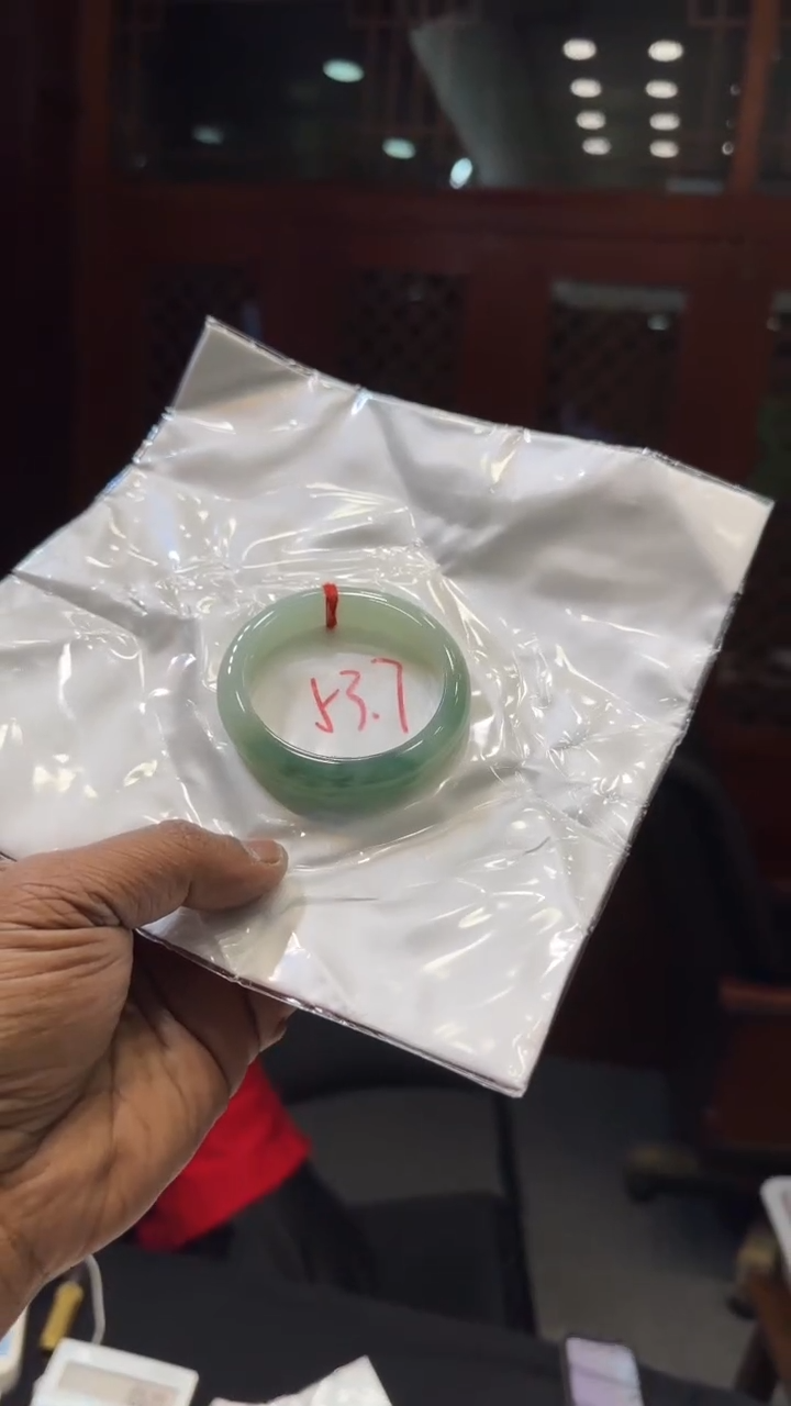 【闪购商品】翡翠手镯未镶嵌手镯