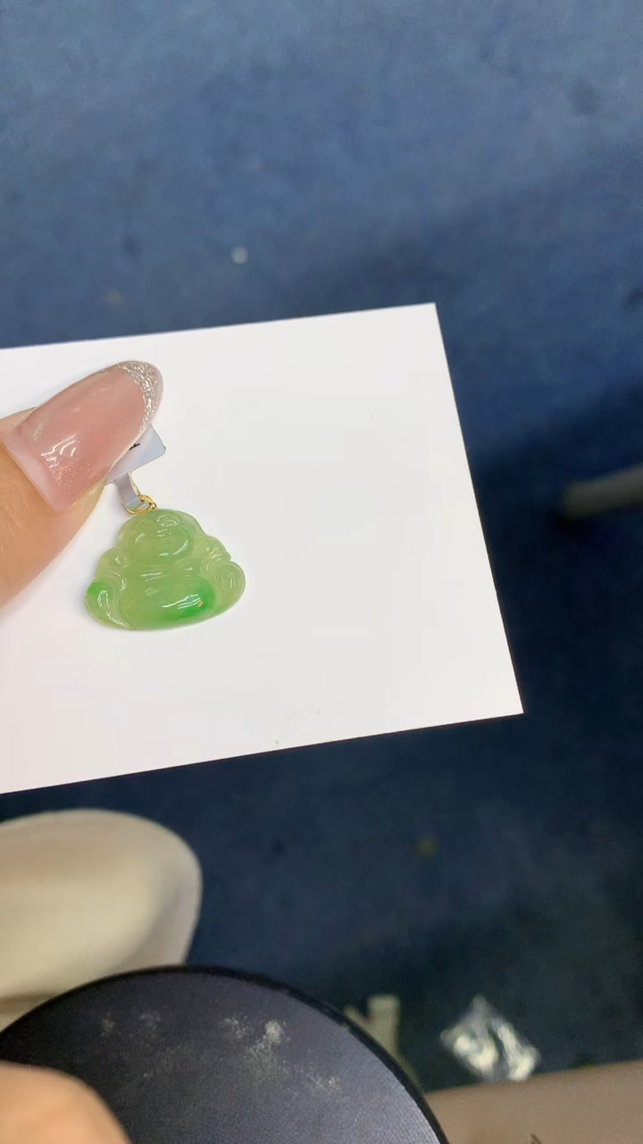 颈饰18K金镶嵌翡翠1