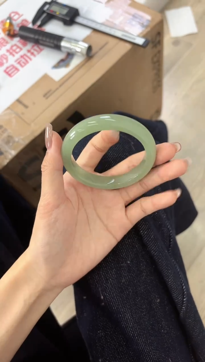 未镶嵌手镯石英质玉57-56D