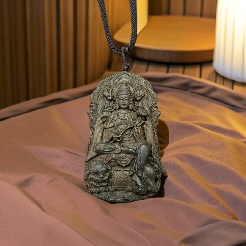 F45昆仑梅格沉香木串吊坠