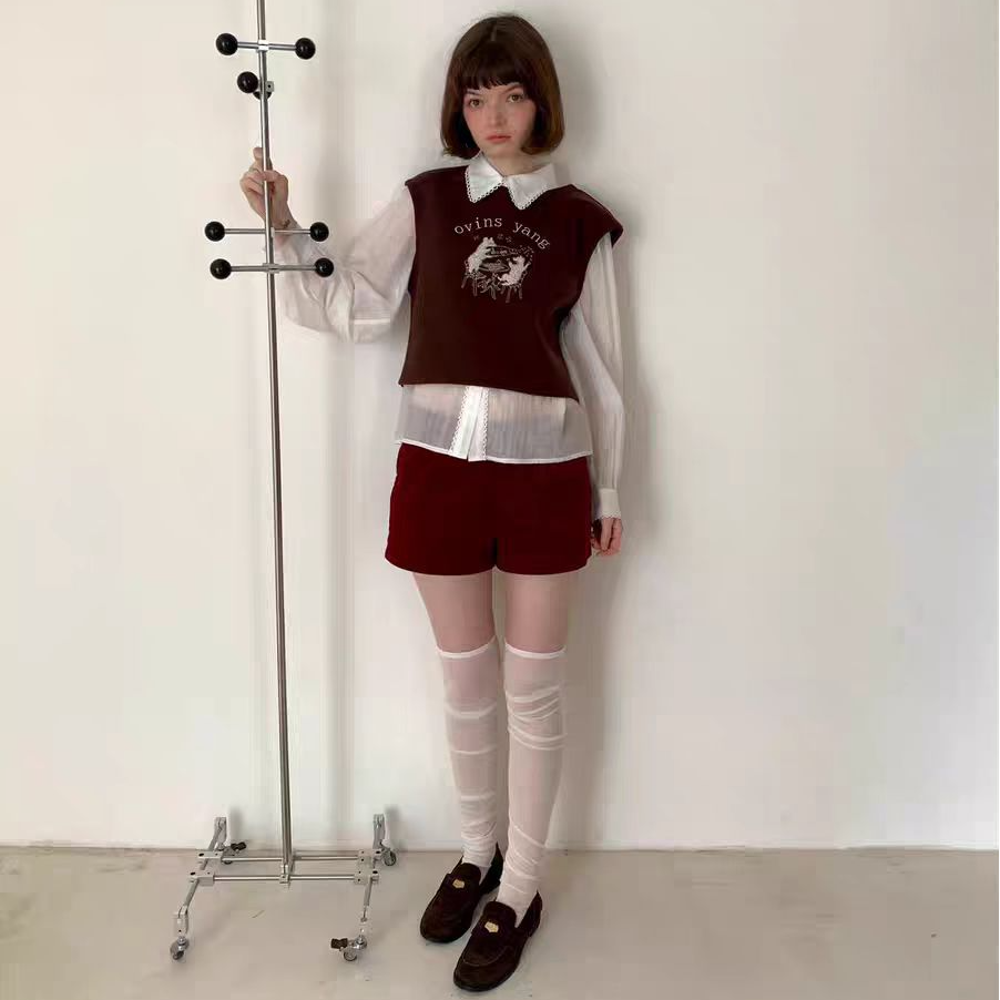 【奥莉】2025秋冬：简约风灯芯绒休闲直筒短裤11126