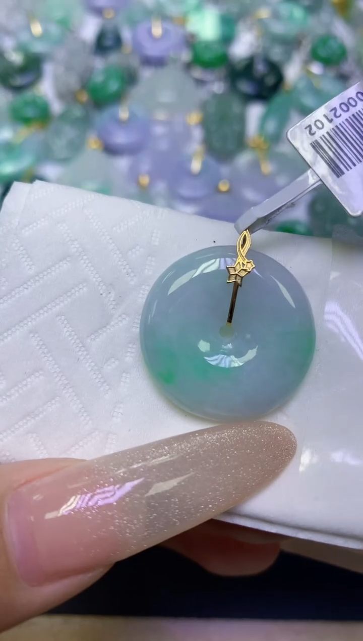 颈饰18K金镶嵌翡翠天然缅甸翡翠A货百元以上9元证书费自理