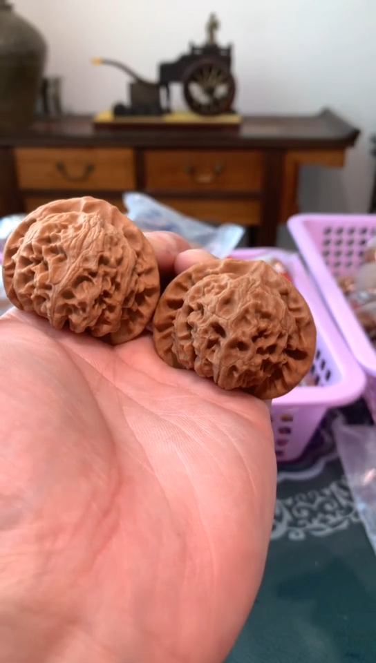 【闪购商品】文玩核桃吊坠宫灯核桃