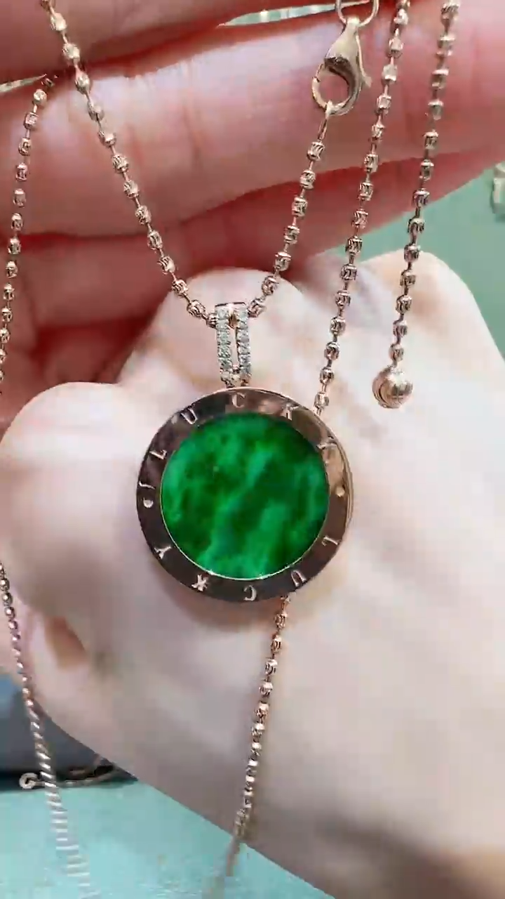 【闪购商品】翡翠吊坠(不含链)18K金镶嵌翡翠吊坠多样性发货发其一