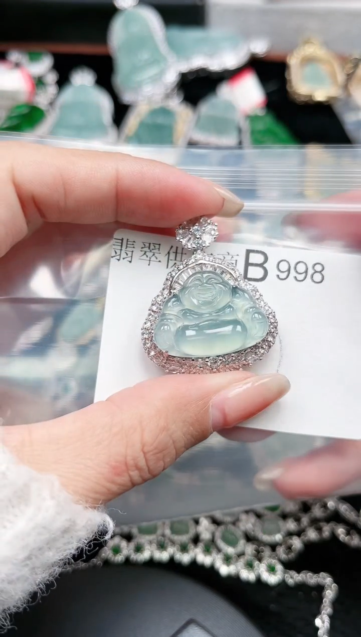 【闪购商品】翡翠颈饰未镶嵌998赠皮绳