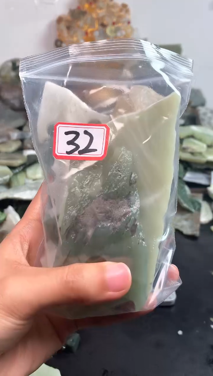 未镶嵌和田玉摆件32