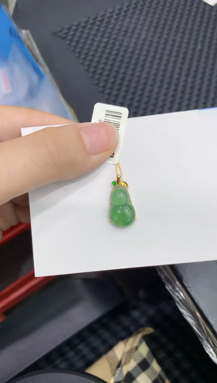 【闪购商品】翡翠颈饰18K金镶嵌111111111111V