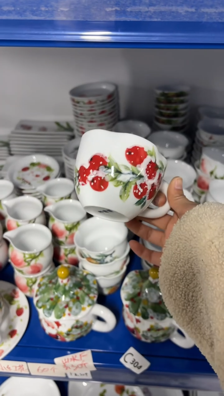 景德镇手绘釉中彩（食品级）杯