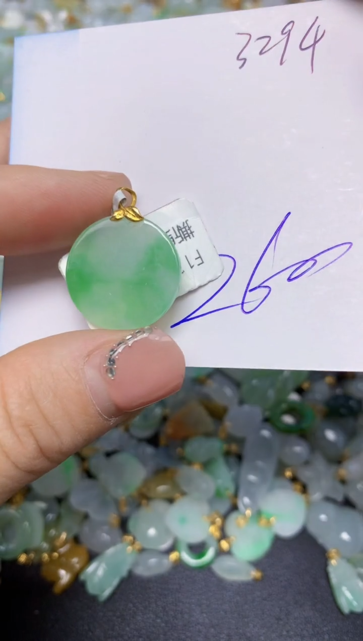 【闪购商品】翡翠挂件18K金镶嵌 天然翡翠A货