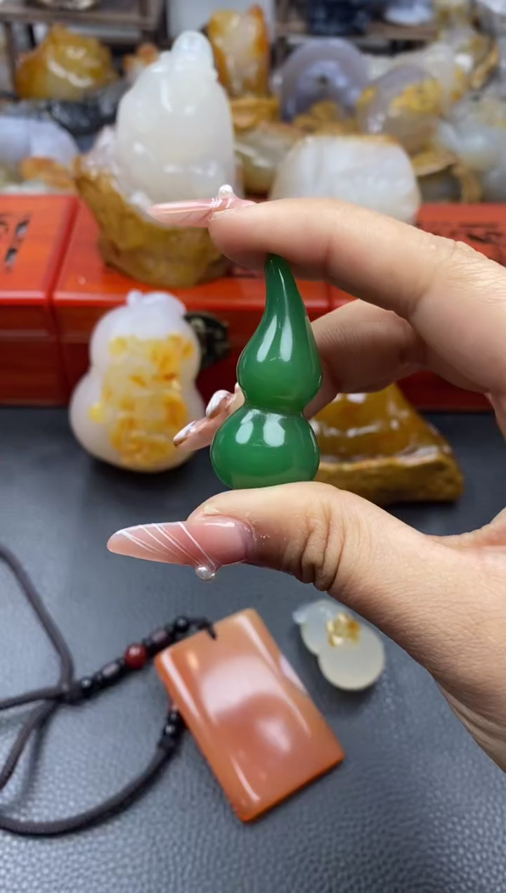【闪购商品】玛瑙/玉髓挂件未镶嵌00