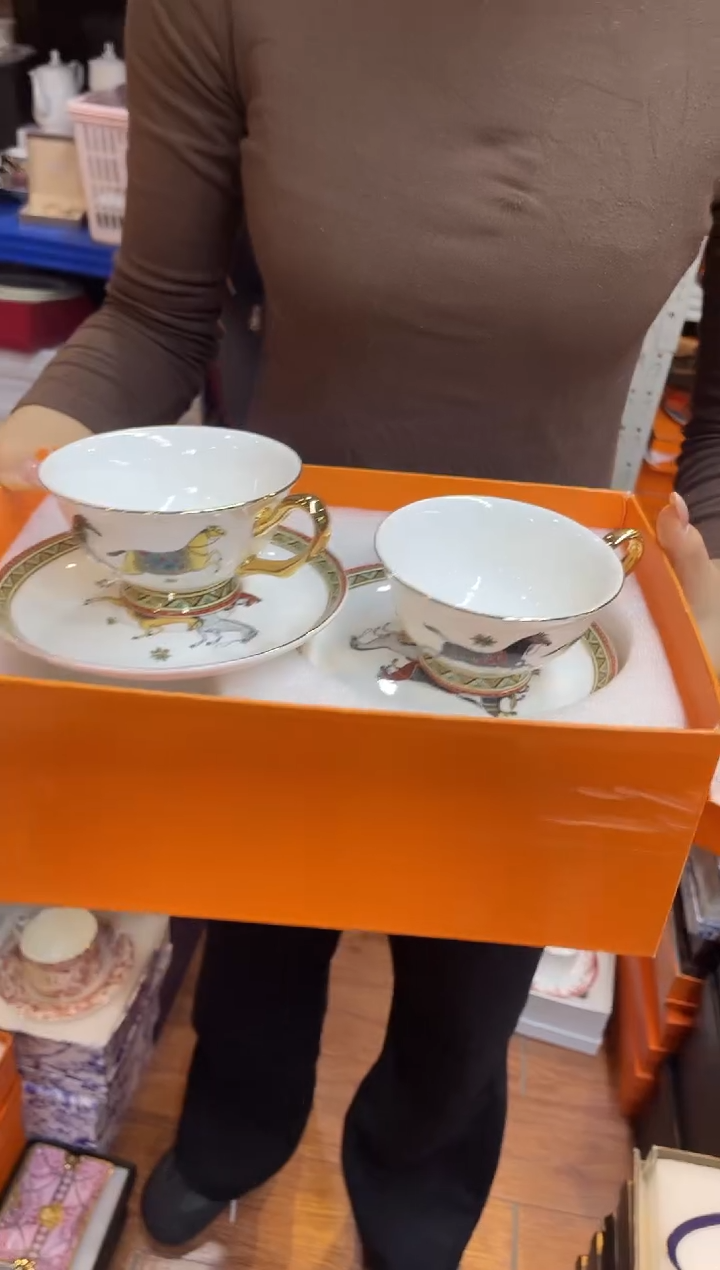 杯鸿辉家品牌瓷器，京东包邮！