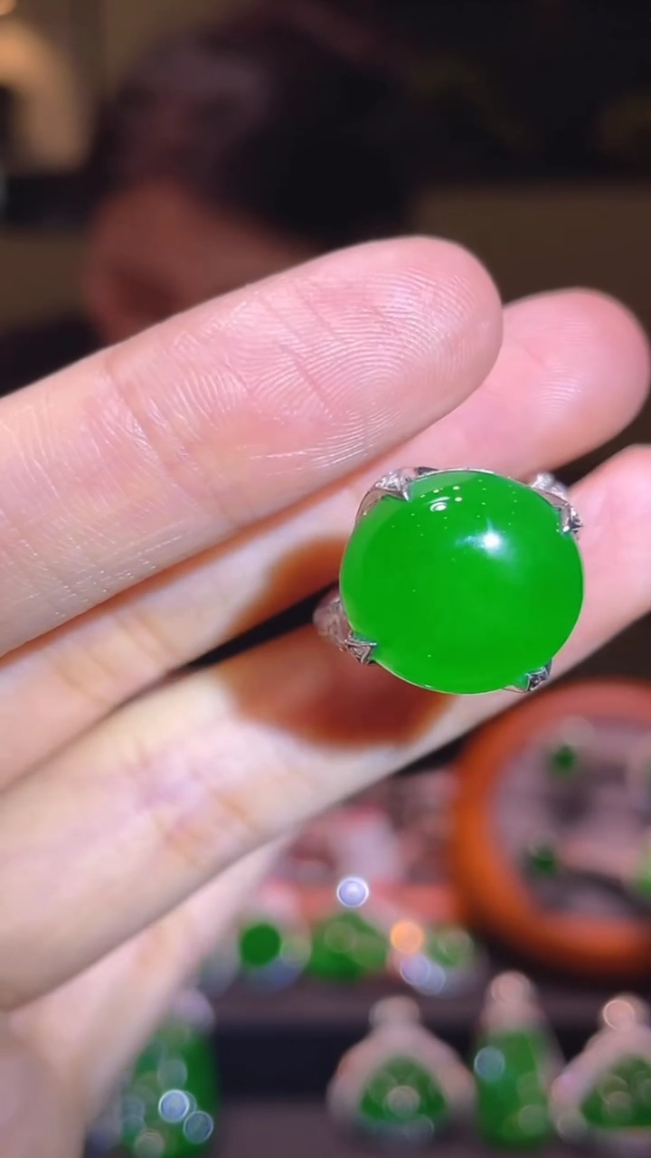 【闪购商品】翡翠颈饰18K金镶嵌天然A货翡翠A3