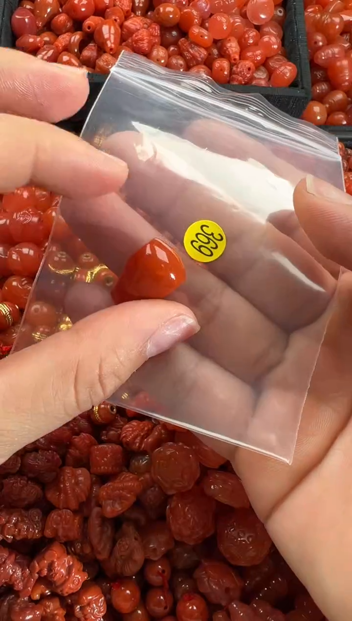 【闪购商品】南红玛瑙颈饰未镶嵌4