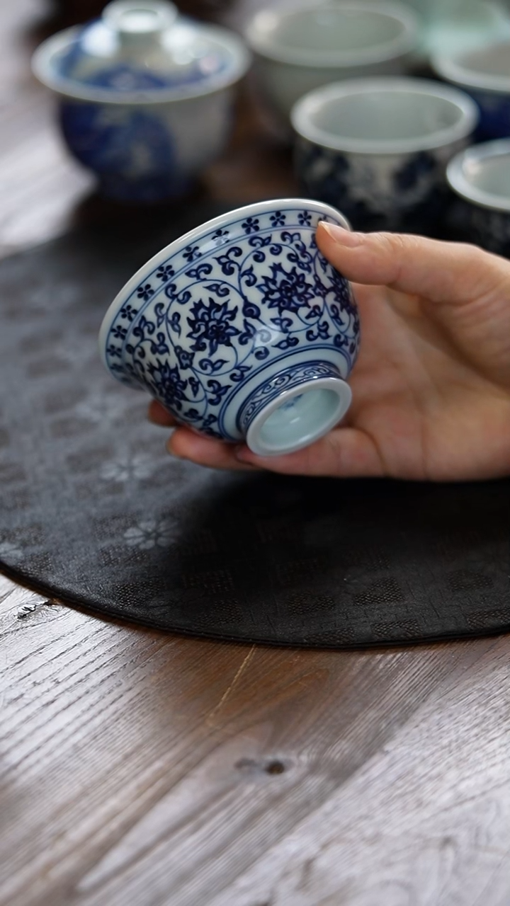 瓷景德镇纯手工纯手绘缠之莲大号压手杯