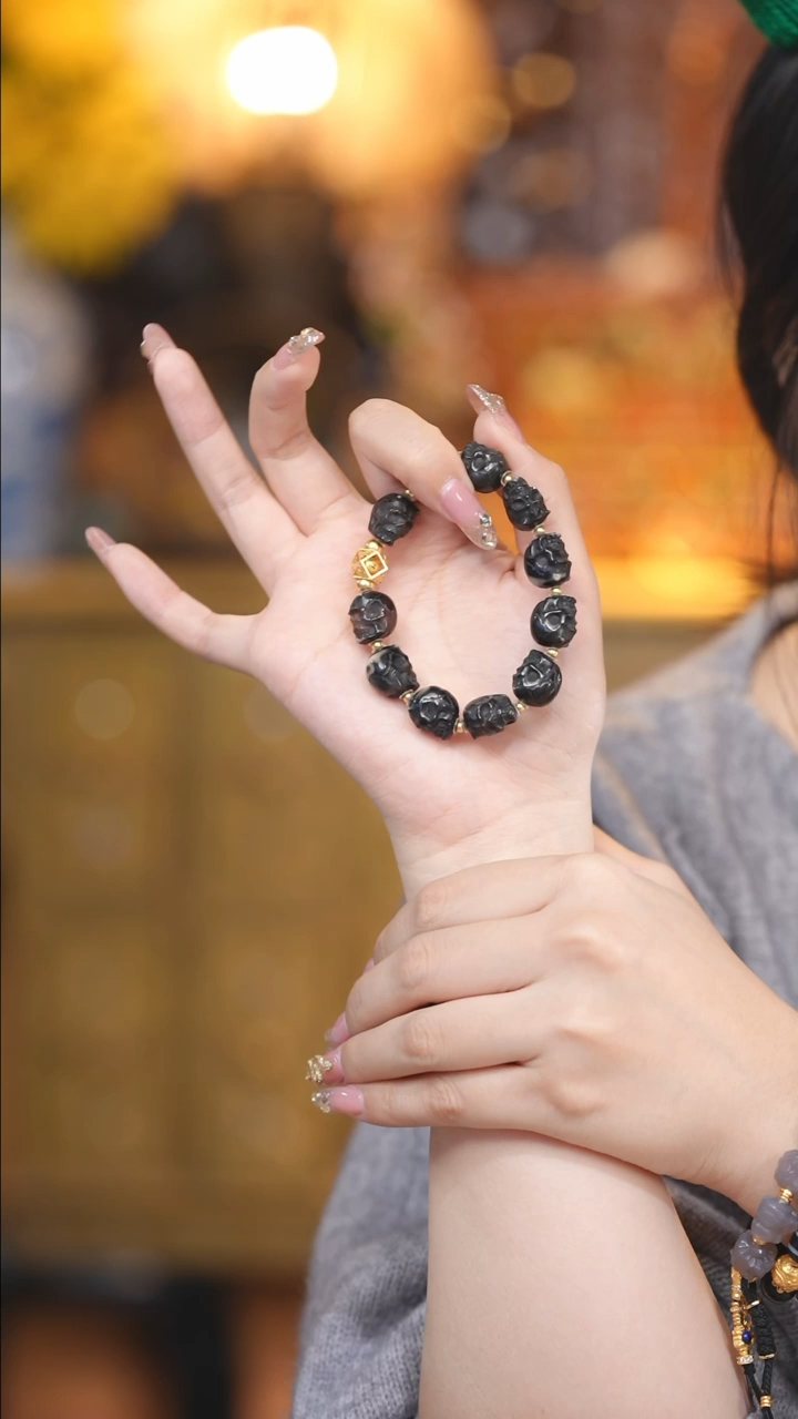 【闪购商品】玛瑙/玉髓手串未镶嵌呆呆手串