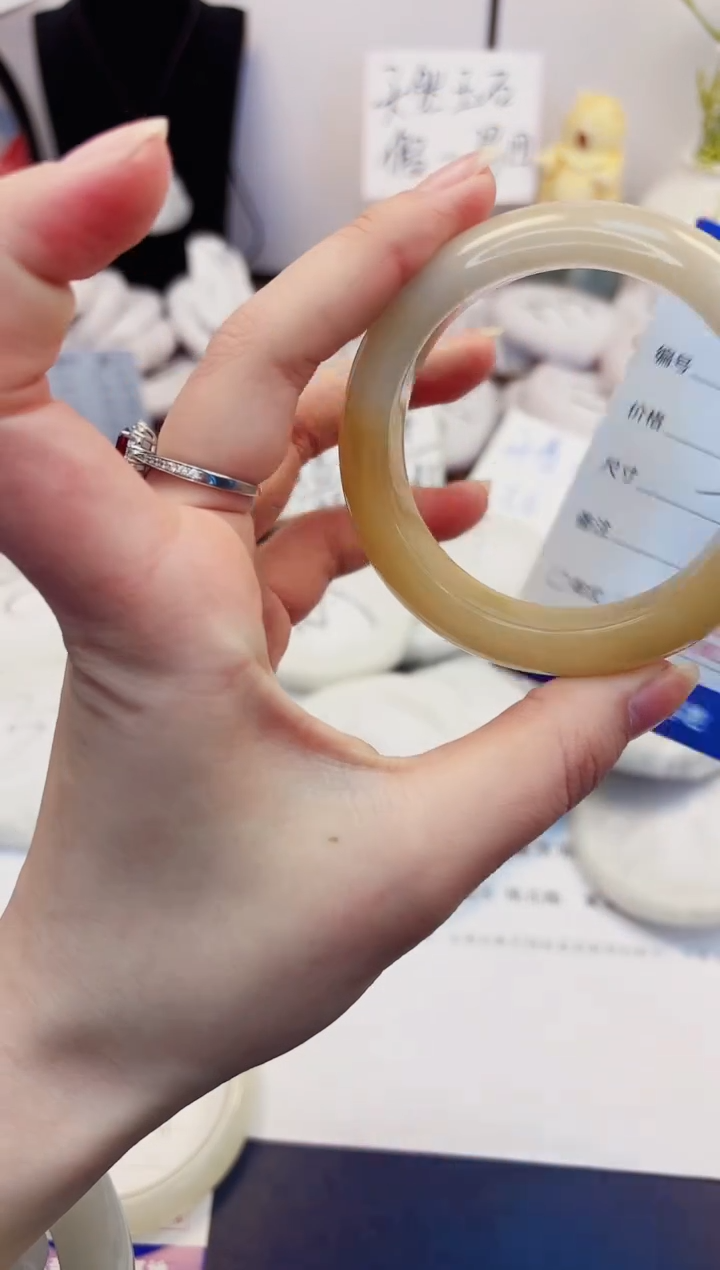 【闪购商品】石英质玉手镯未镶嵌423-财气镯-圈口56