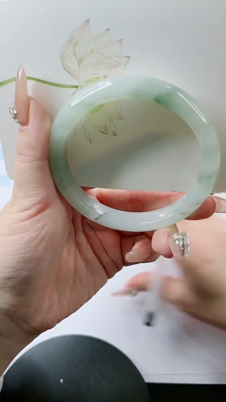 【闪购商品】石英质玉手镯未镶嵌多样性发货L244-62