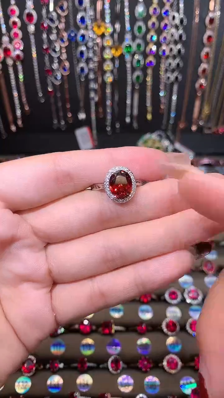 【闪购商品】石榴石戒指银S925镶嵌8.10银