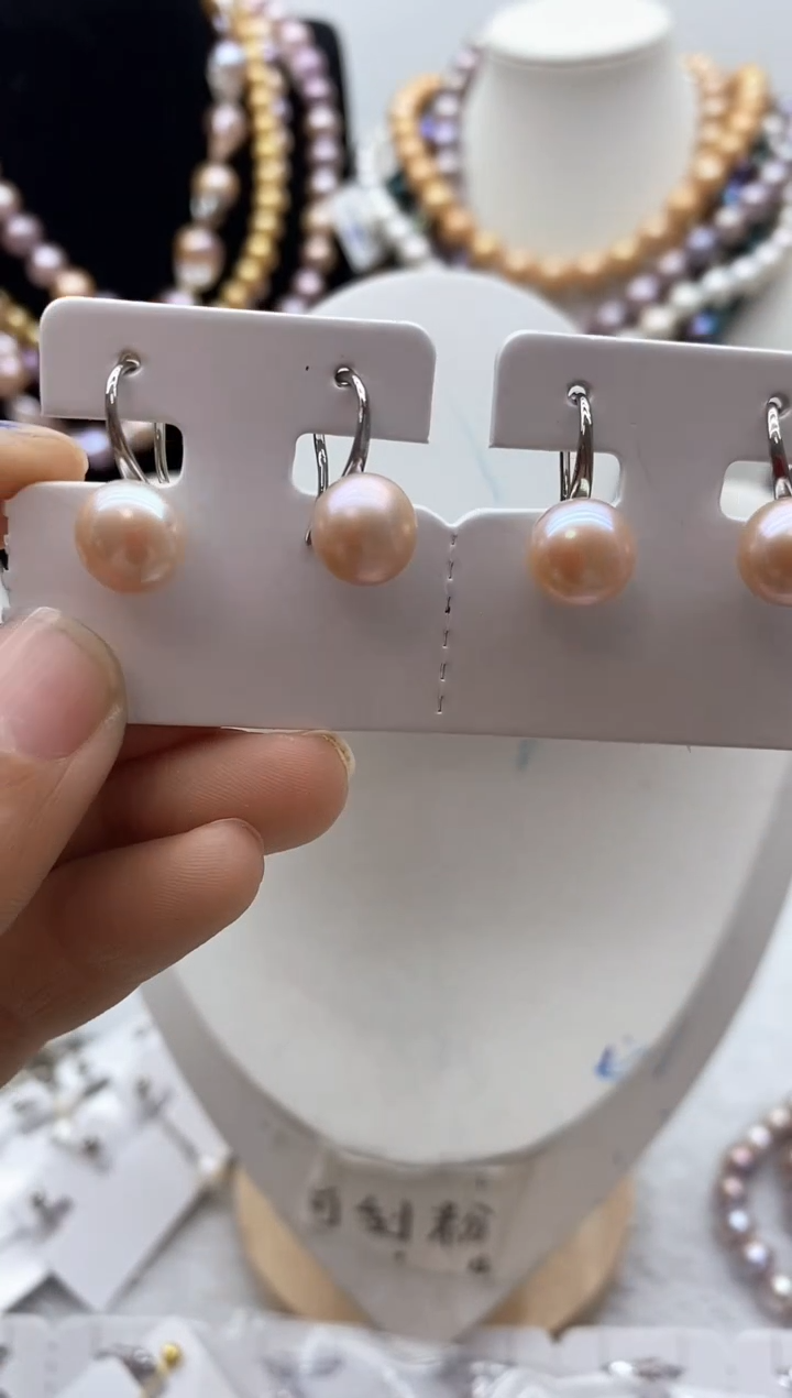 【闪购商品】淡水珍珠颈饰钛钢71