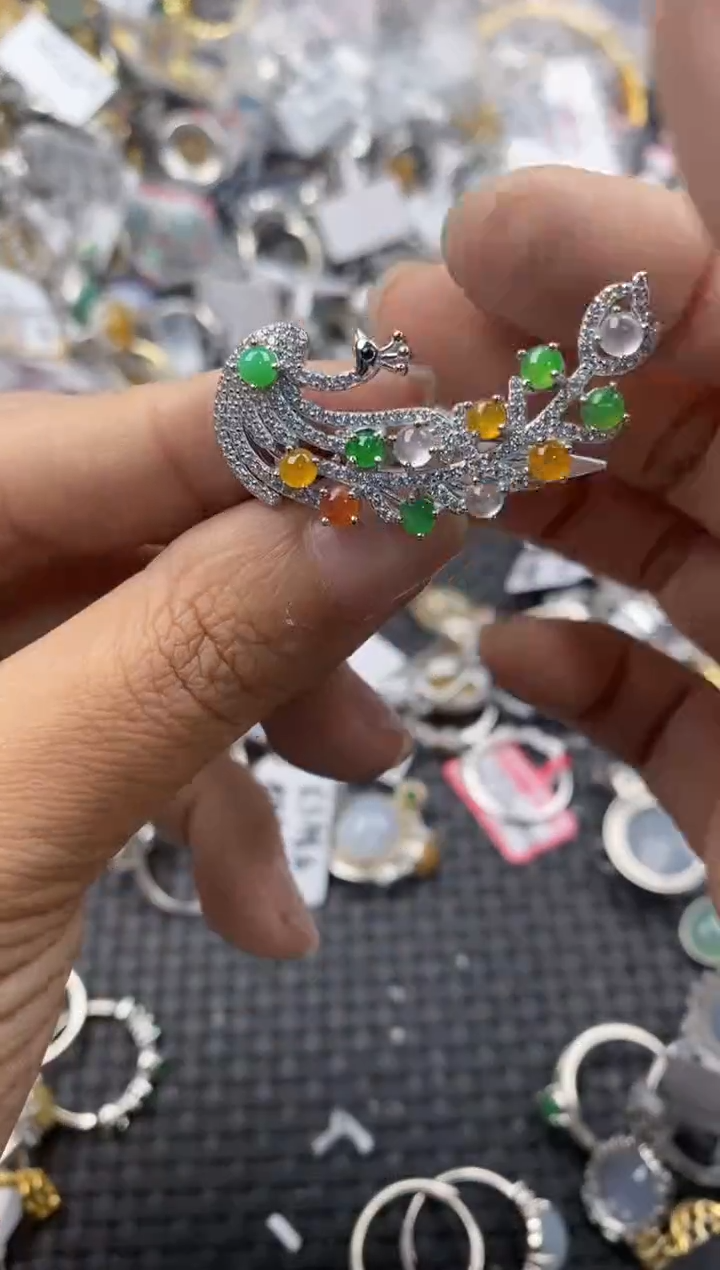 银S925镶嵌戒指翡翠888            8