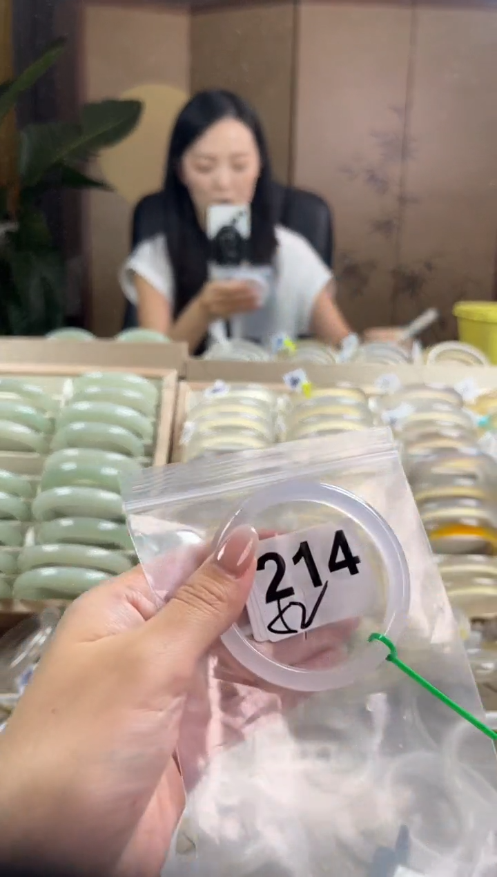 手镯玛瑙/玉髓未镶嵌214