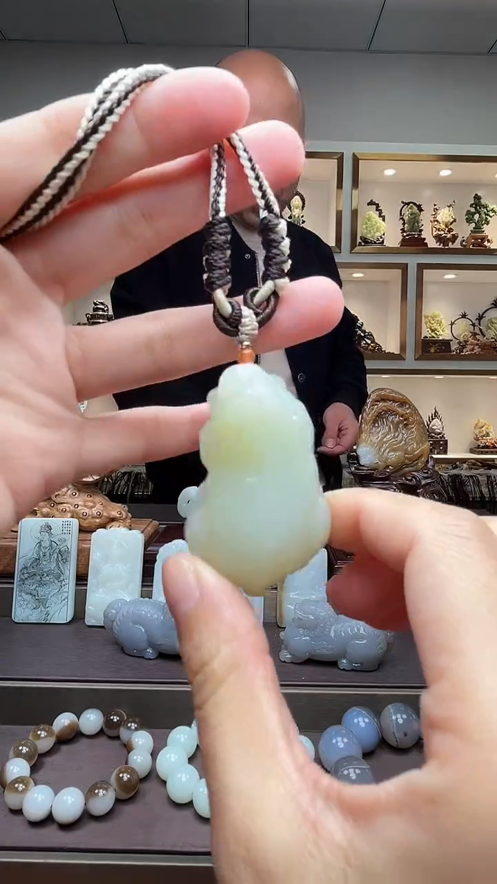 【闪购商品】和田玉挂件未镶嵌苏