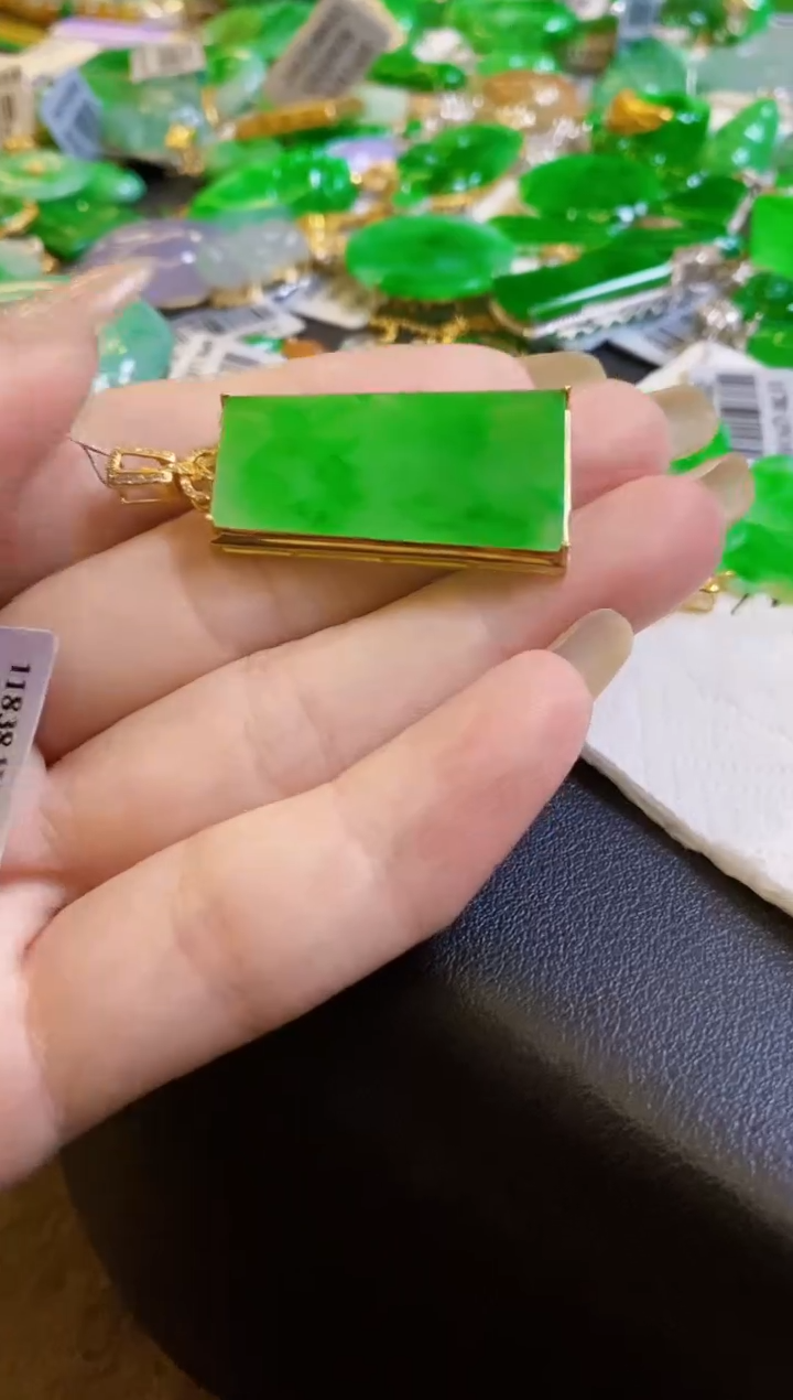 【闪购商品】定制翡翠18K金镶嵌无事牌