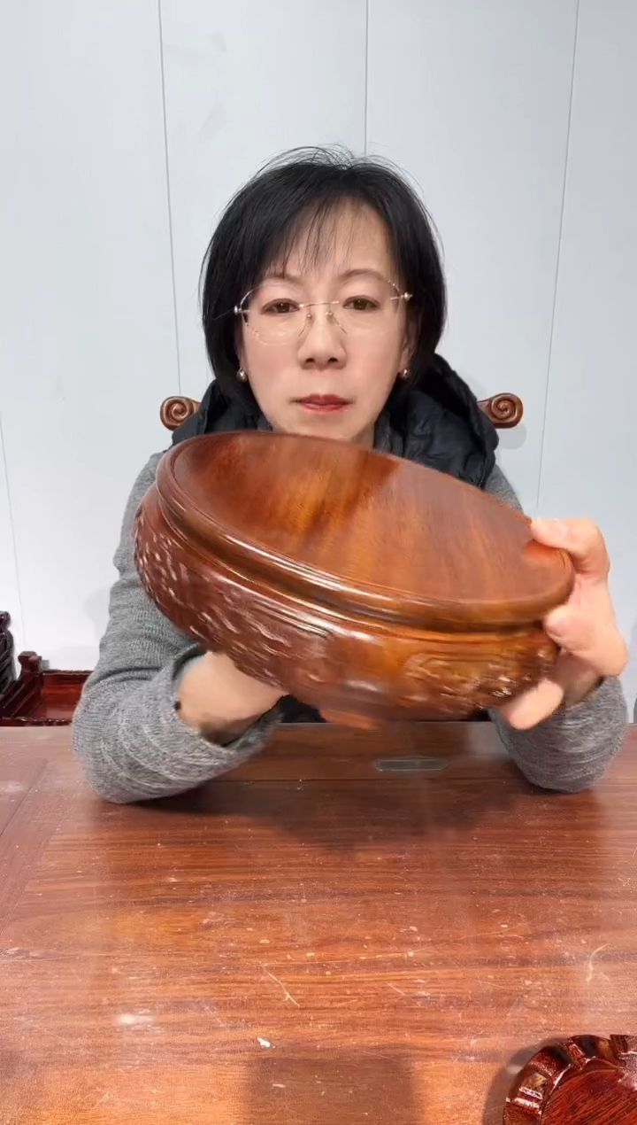 木老花圆形19.5*22.5*6.5