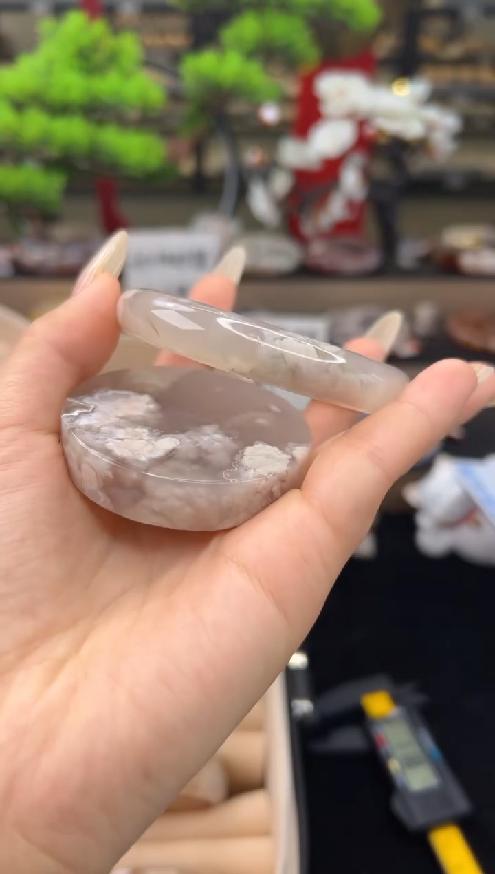 【闪购商品】石英质玉手镯未镶嵌60圈口（赠送镯心)22315