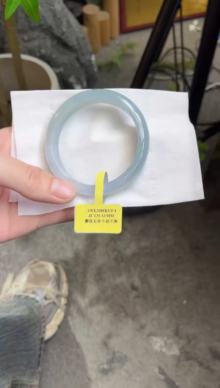 【闪购商品】翡翠手镯未镶嵌翡翠手镯