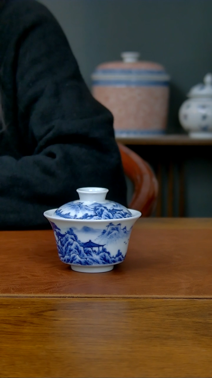 【闪购商品】陶瓷山水两才盖碗      0864