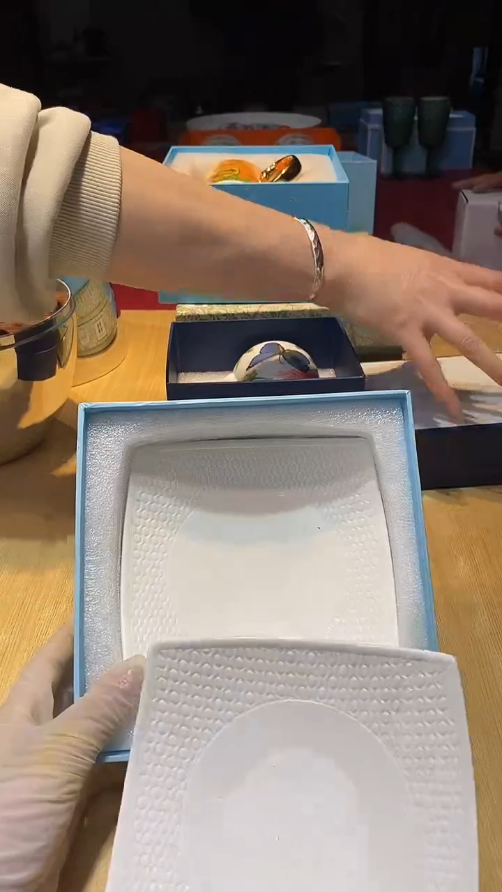 瓷片生活的本意是开心啊@@1
