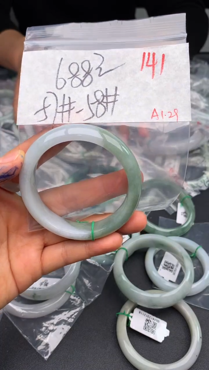 【闪购商品】定制翡翠未镶嵌毛货需精细抛光+多样性发货拍一发一