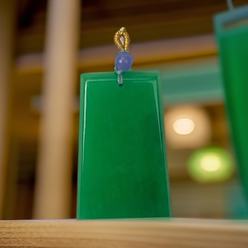 高货翡翠满绿无事牌吊坠