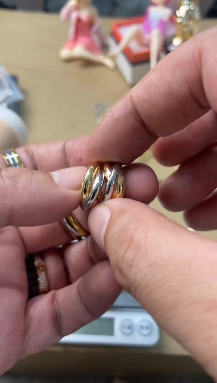 瓷片嘉荣当康大姐fu的总铺