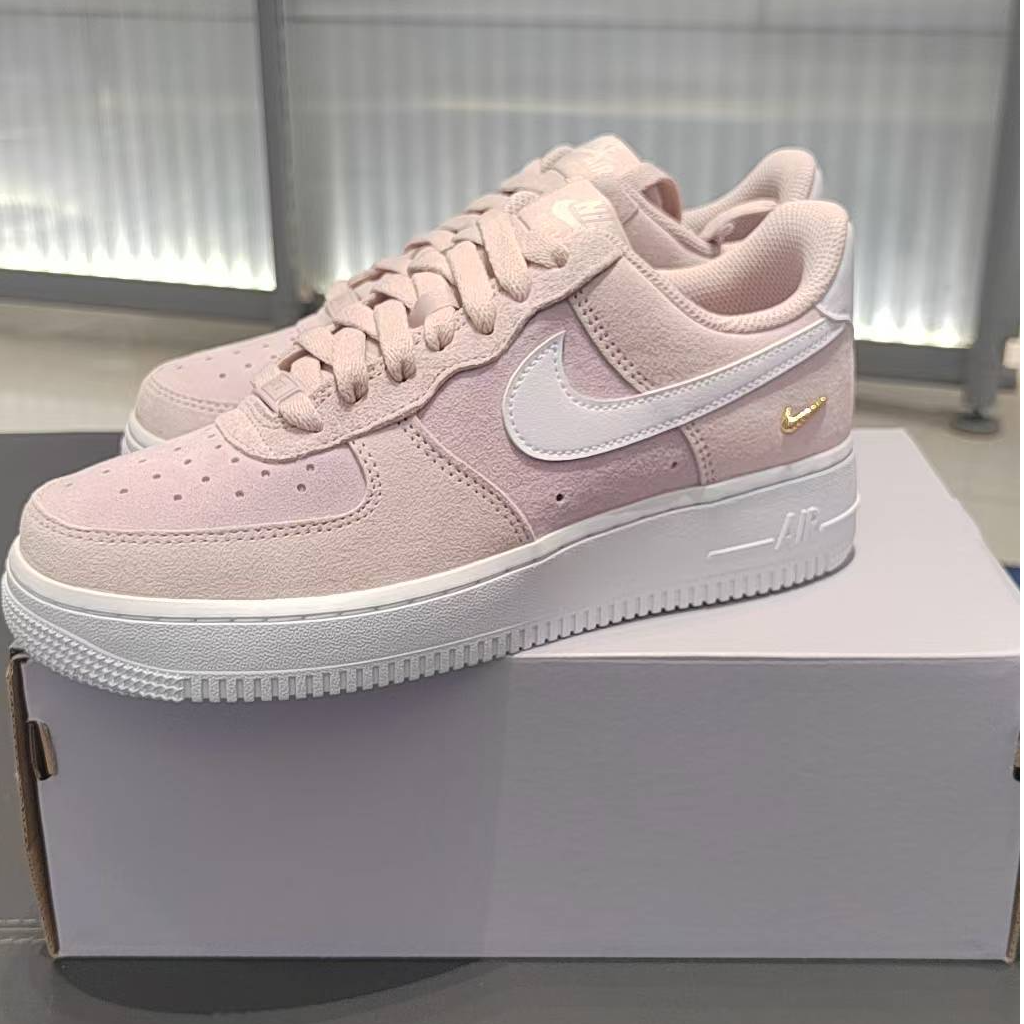 Nike/耐克女子AF1经典空军一号双钩运动百搭板鞋IQ9964-600